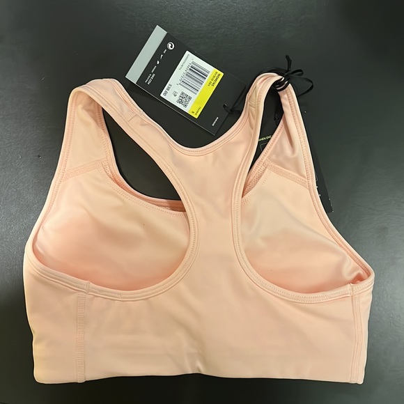 NWT peach pink nike sports bra - small - Picture 3 of 8